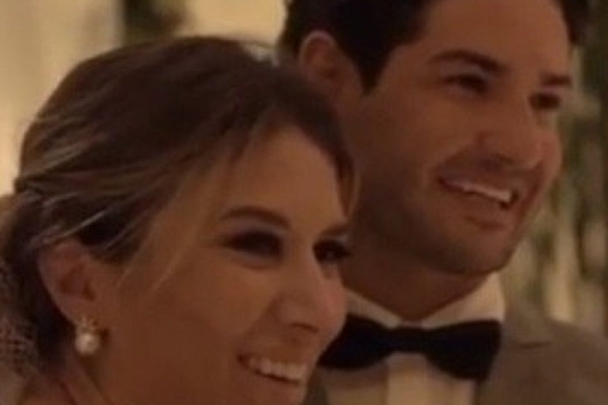 Casórios intimistas como o de Alexandre Pato e Rebeca Abravanel ganham adeptos