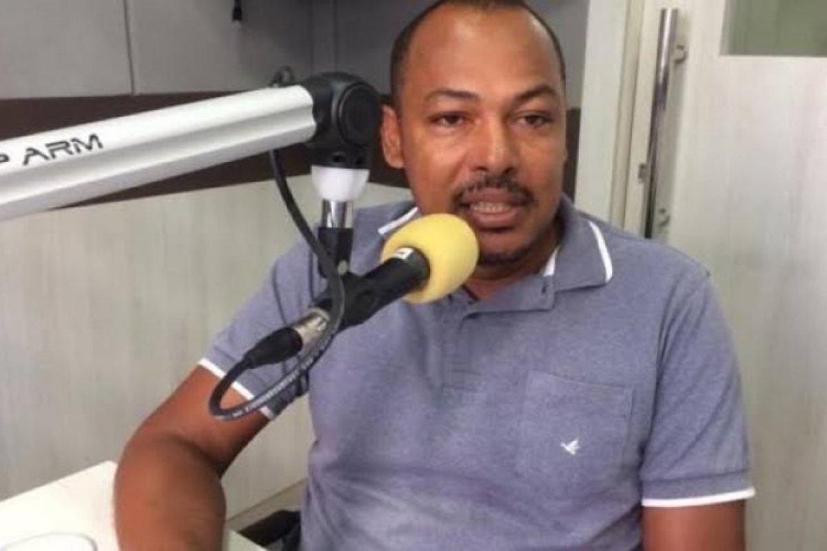 Justiça ordena retirada de postagens ofensivas ao prefeito Madre de Deus sob pena de multa