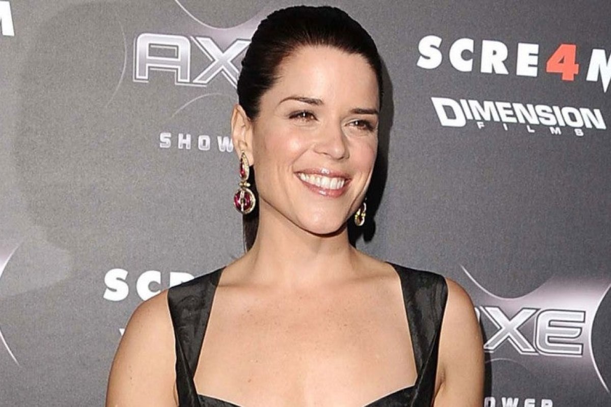 Neve Campbell está de volta à franquia do filme “Pânico” após nove anos