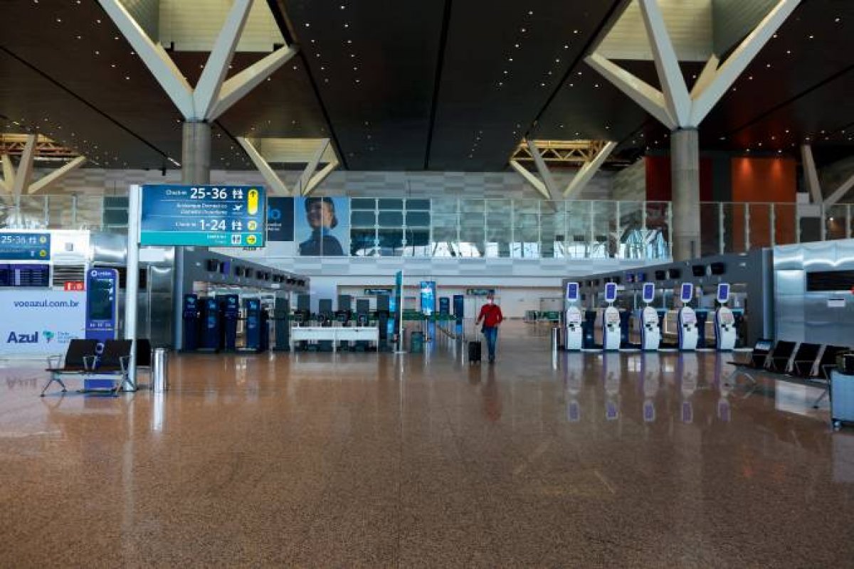 Aeroportos do Brasil estimam queda de 70% do fluxo em 2020