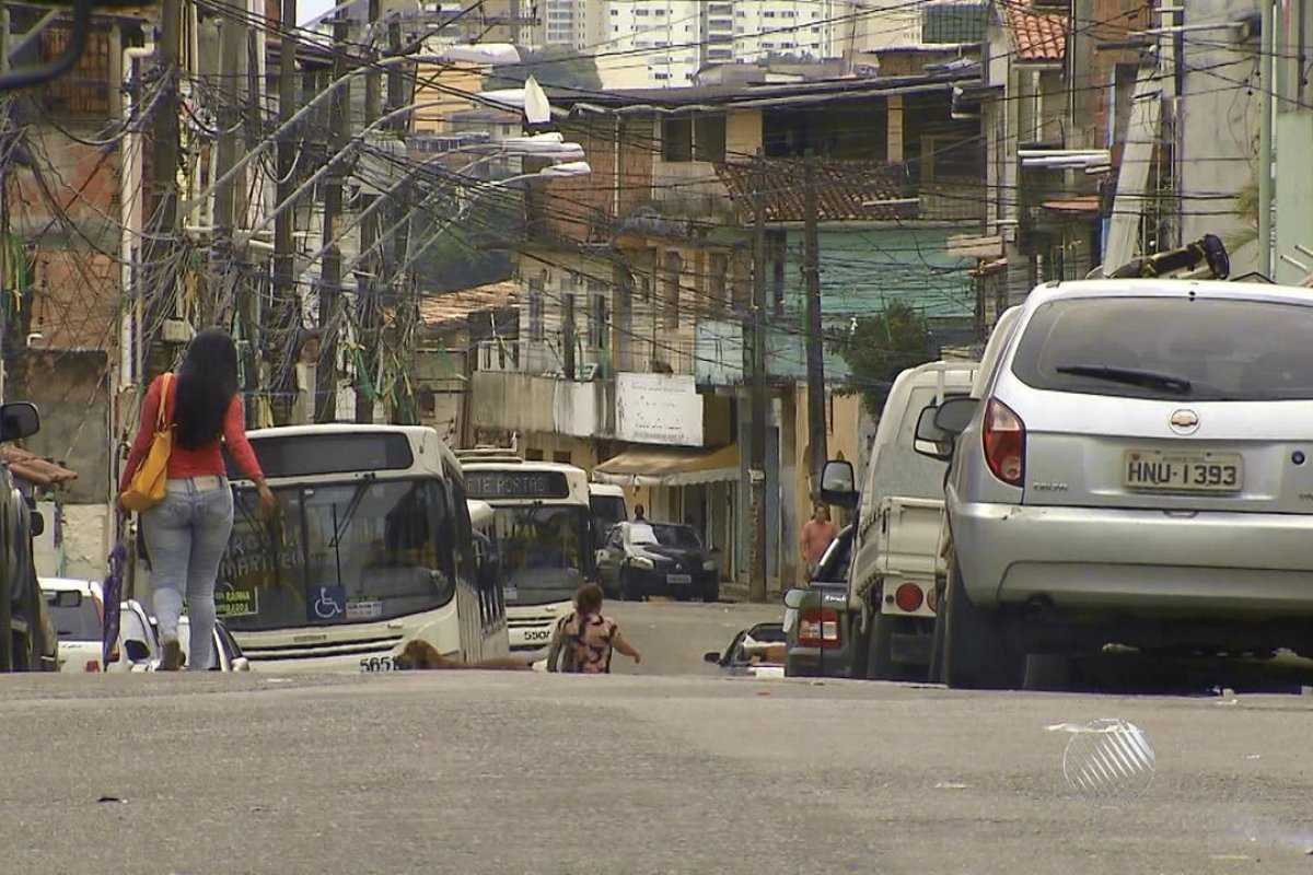Mulher é morta a tiros no bairro do Pau Miúdo, em Salvador