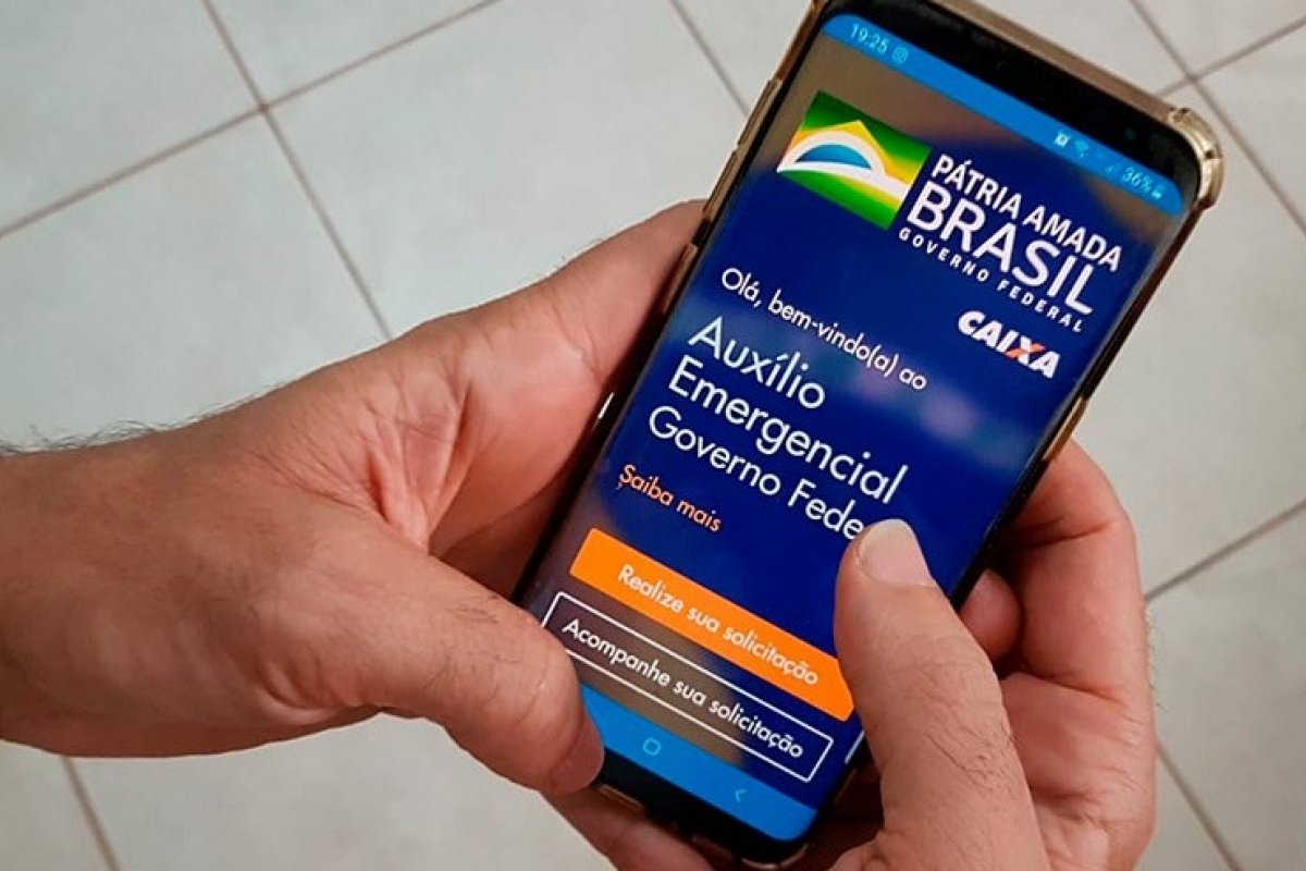 Previsão de gastos com auxílio emergencial chega a R$ 322 bi