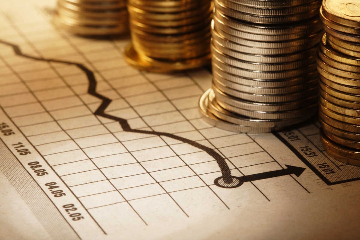 Gastos com servidores públicos podem ter queda de mais de R$ 1 trilhão até 2040