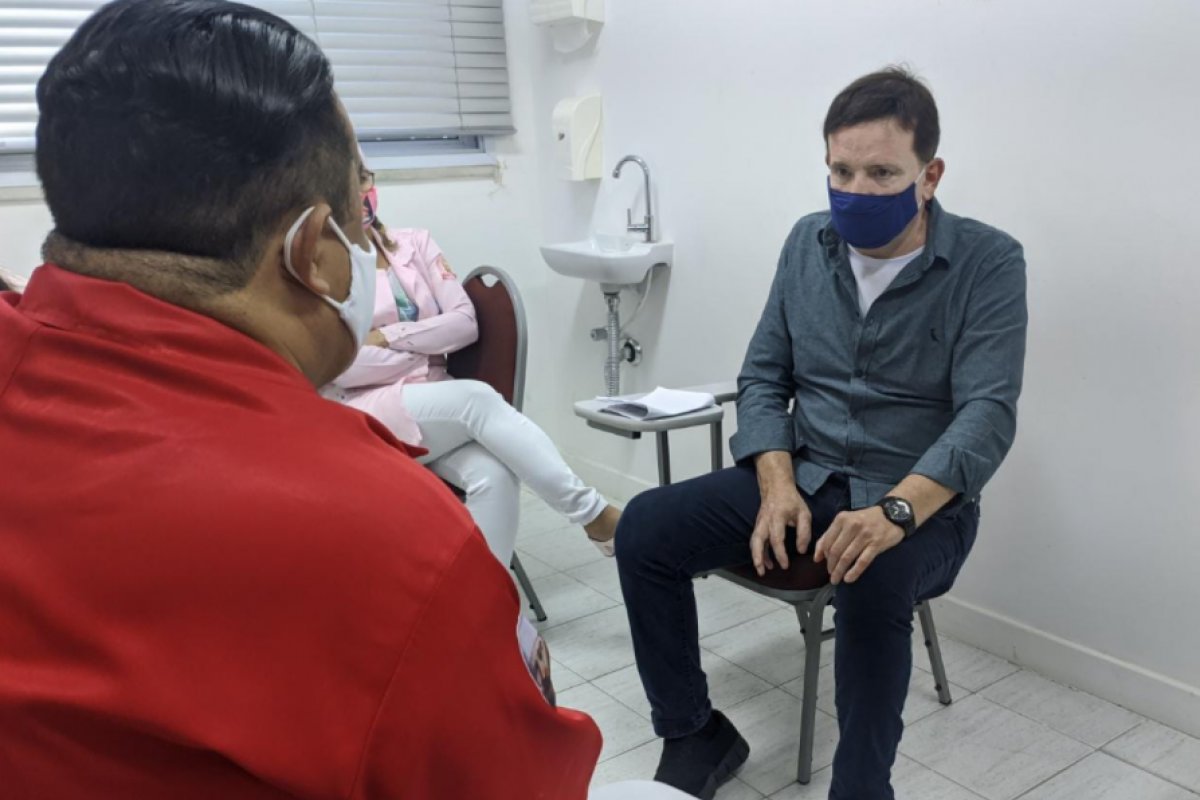 Roberto Cabrini traz investigação exclusiva sobre médium acusado de cometer abusos sexuais