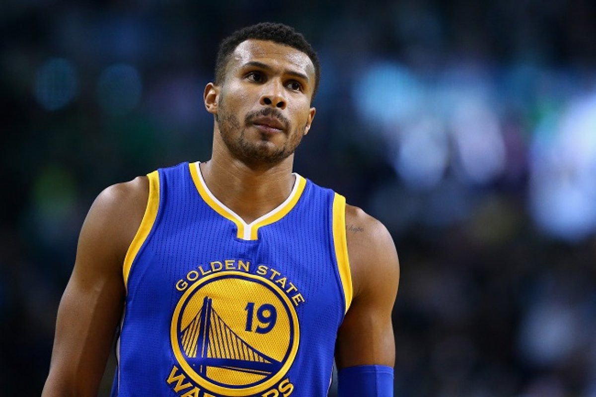 Leandrinho dá adeus às quadras de basquete