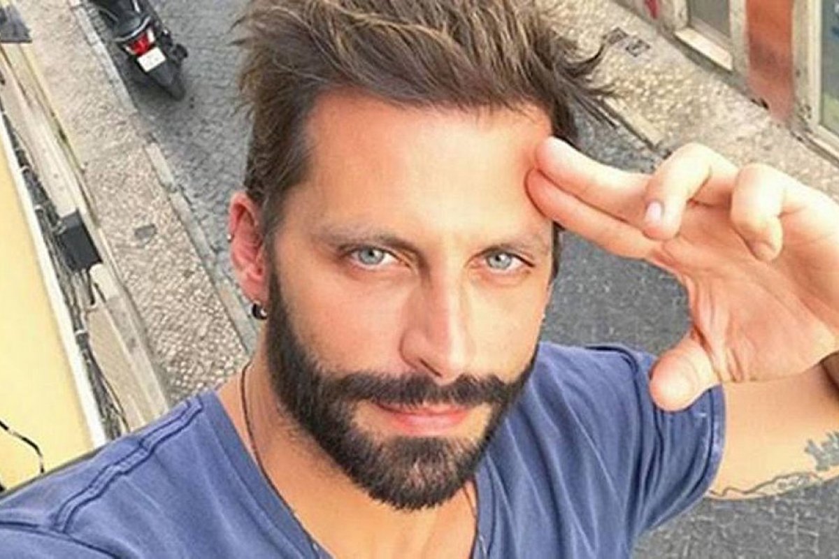 Henri Castelli revela por que desistiu da Dança dos Famosos