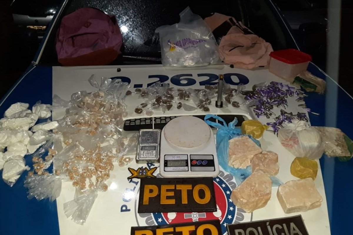 Operação policial prende dois suspeitos de tráfico no bairro de Brotas, em Salvador