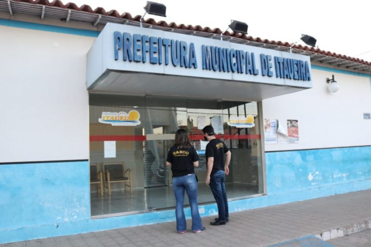 Gaeco deflagra operação contra prefeito e cumpre 18 mandados em Itaueira, no Piauí