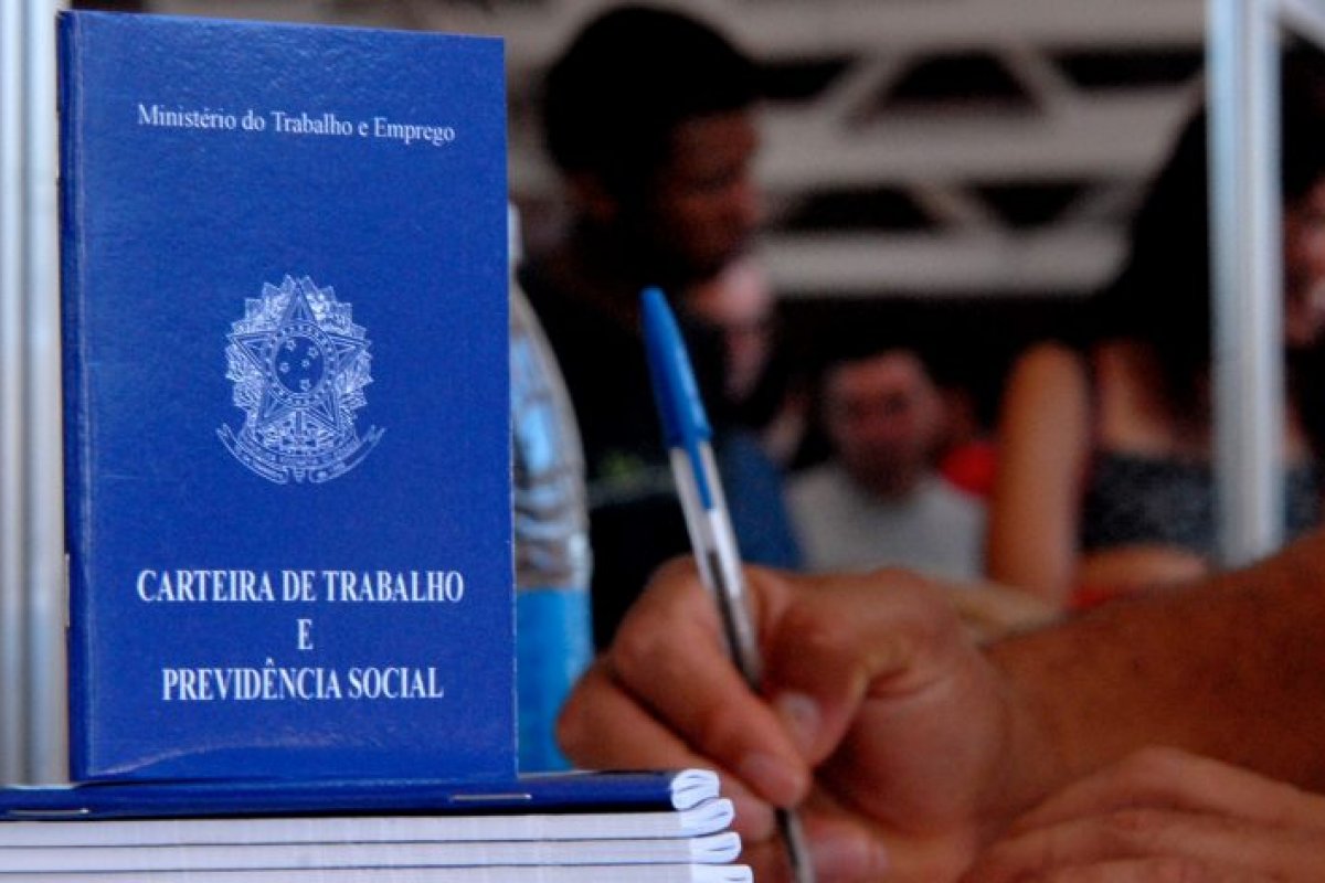 Brasil registra criação de 48,4 mil vagas de trabalho formal