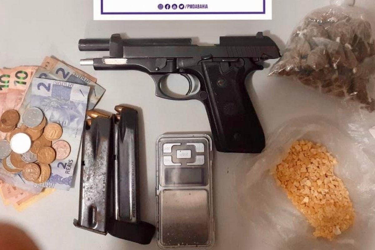 Suspeito de roubo morre em confronto com a polícia no bairro da Boca do Rio, em Salvador