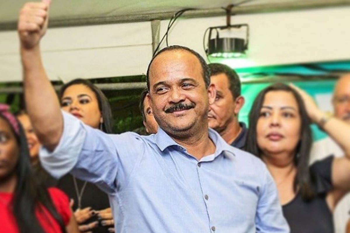 Prefeito de Camaçari, Elinaldo Araújo testa positivo para covid-19