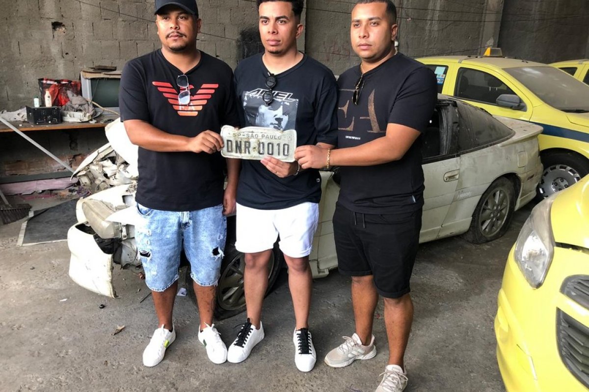 Após 26 anos, filhos de Dener resgatam carro de acidente para fazer um documentário