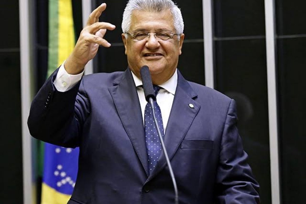 Podemos oficializa candidatura de Bacelar à prefeitura de Salvador