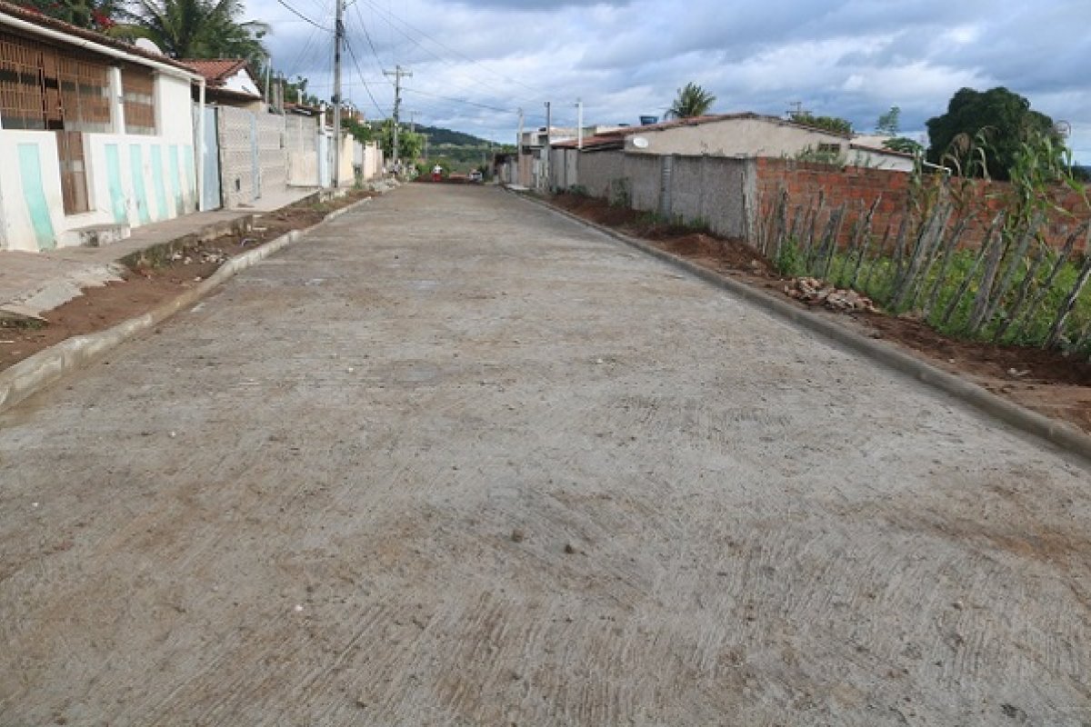 Professora é presa por suspeita de matar aluno após ele ameaçar expor relacionamento dos dois