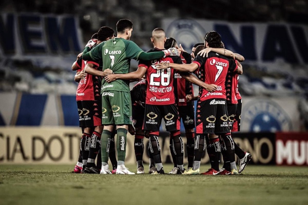 Vitória tem sequência em casa para alcançar o G4 na Série B