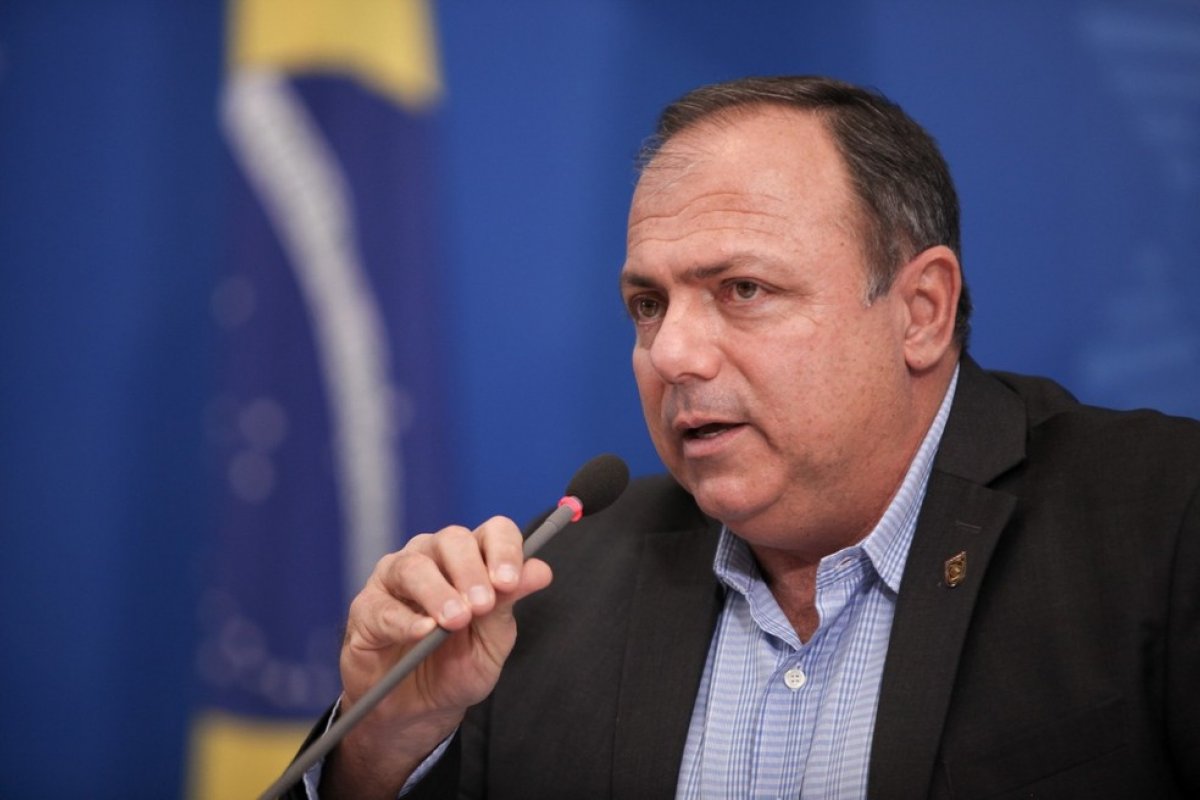 Em posse como ministro da Saúde, Pazuello destaca diminuição de casos de Covid-19 no Nordeste