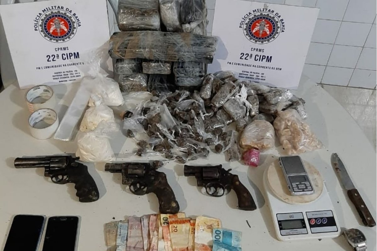 Três homens morrem em confronto com a polícia durante operação em Simões Filho