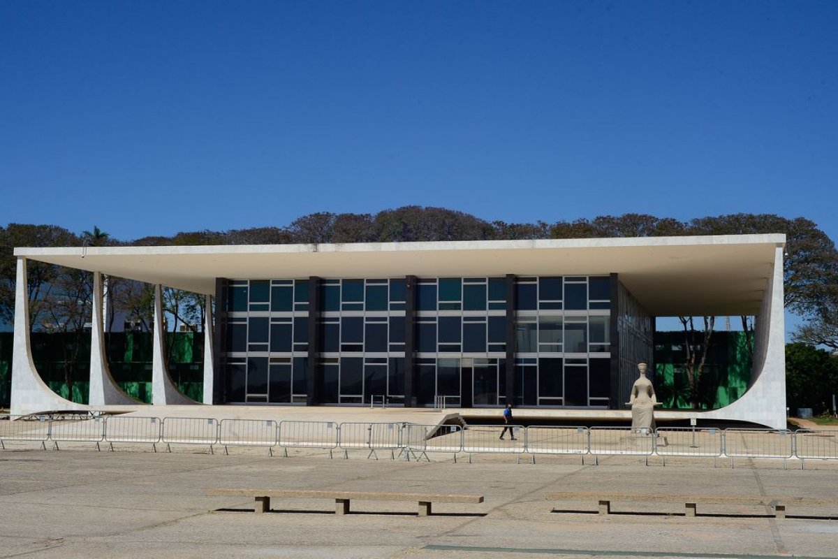 Após contaminação de ministros, STF avalia novas medidas contra a covid-19