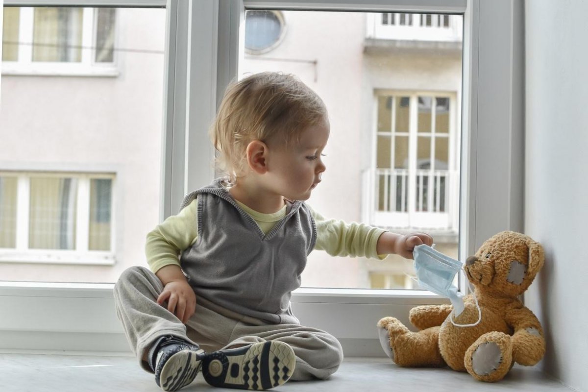 Bebês serão os últimos a serem imunizados contra a Covid-19, afirma especialista