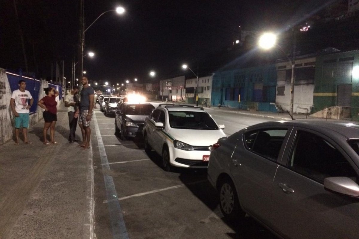 Vídeo: Imagens indicam fila extensa para embarque no ferry-boat em Salvador