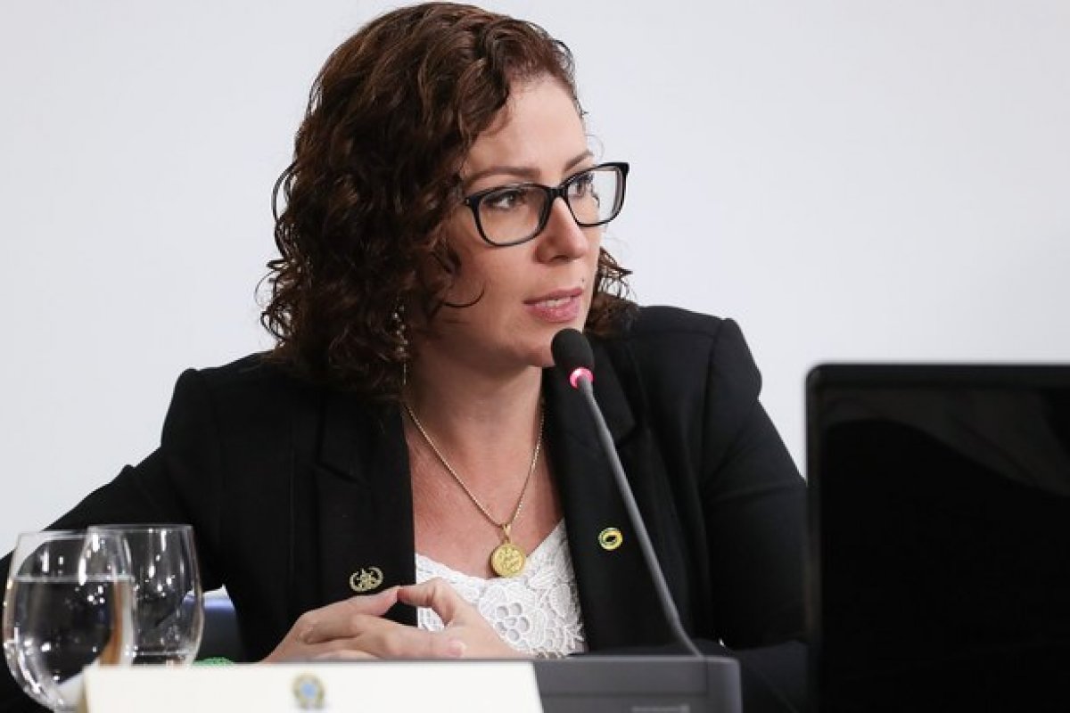 PF apura suposto financiamento do governo a sites que atacaram Congresso e STF