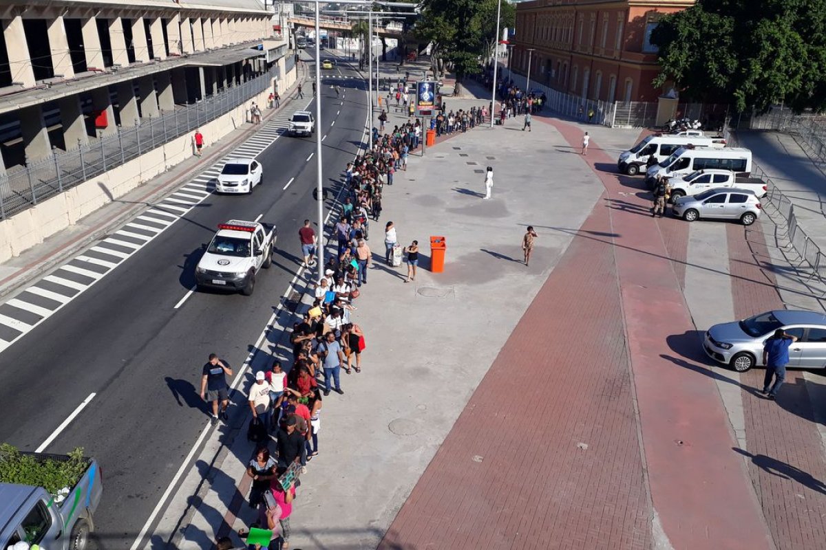 Taxa de desocupação cresce porque pessoas estão buscando emprego