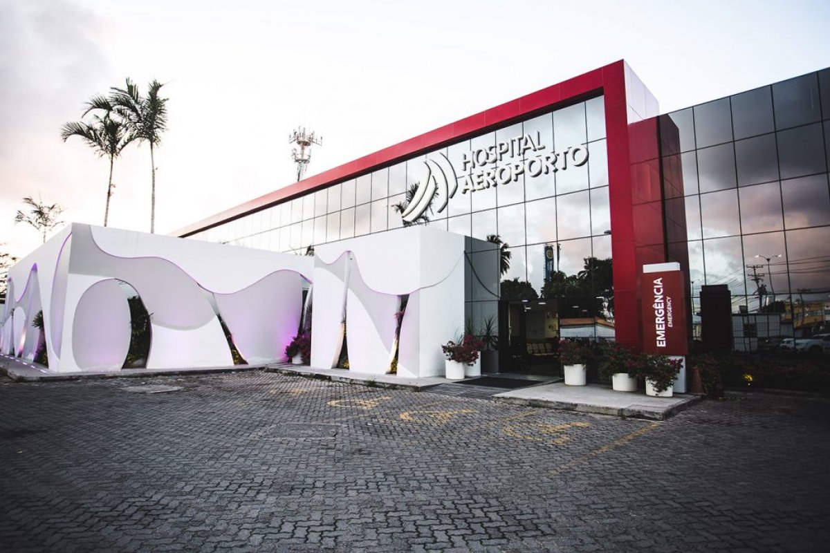 Hospital Aeroporto celebra 15 anos com show do cantor Jau