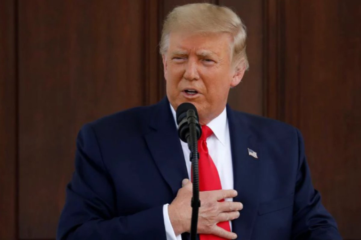 Agentes interceptam envelope com veneno enviado a Trump