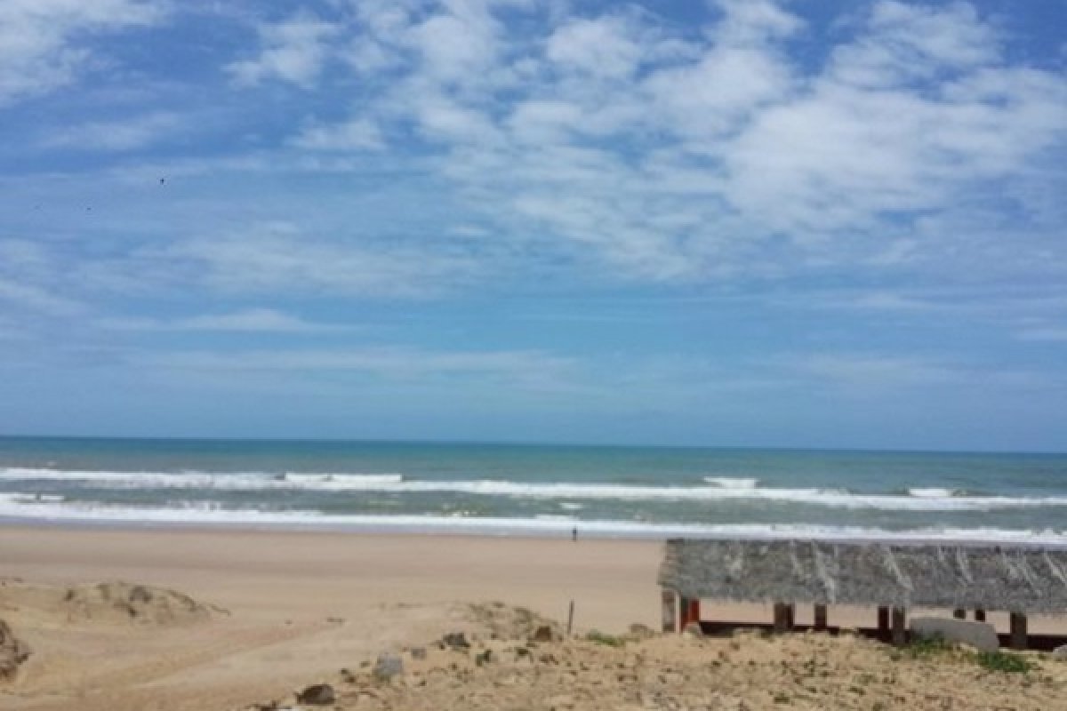 Homem é puxado pela maré na praia de Sítio do Conde e morre afogado