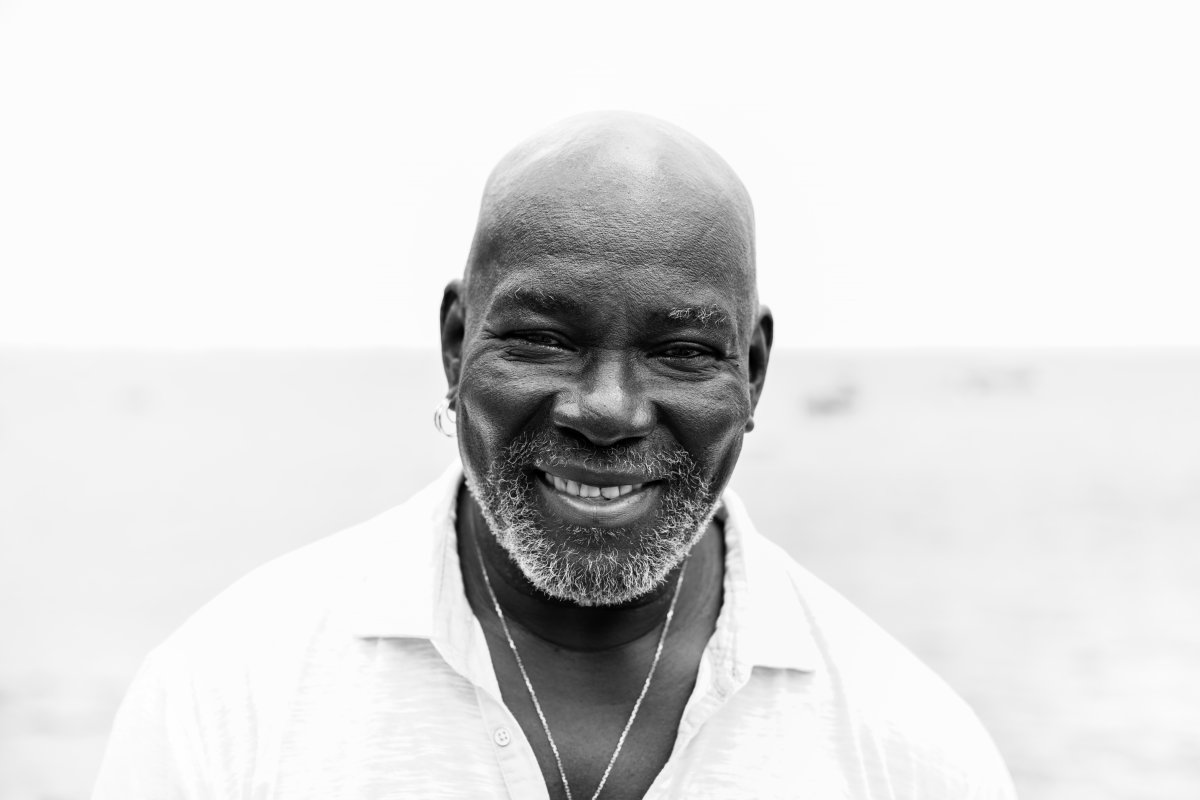 Lazzo Matumbi estreia projeto “Voltando aos Palcos” do TCA