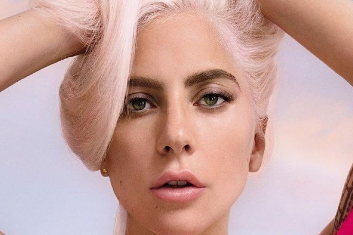 Uau! Lady Gaga é a estrela da campanha do novo perfume da Valentino