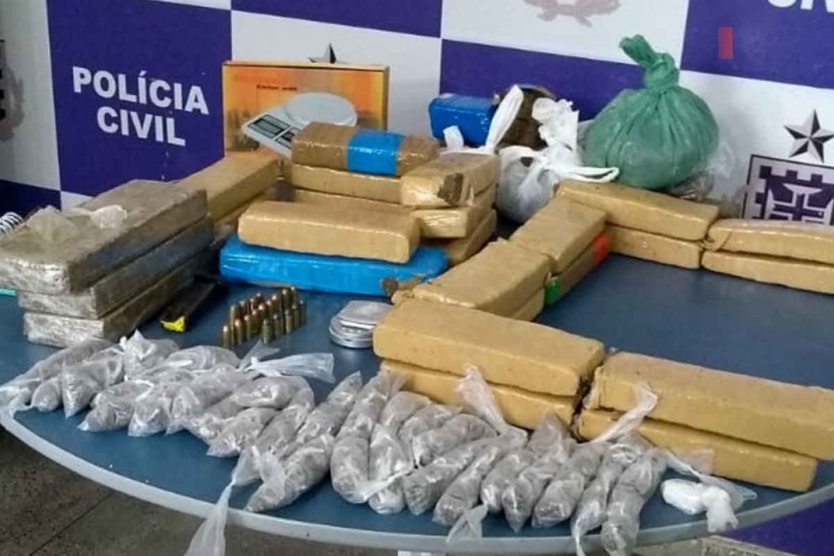 Operação policial apreende mais de 20 quilos de maconha no sul da Bahia