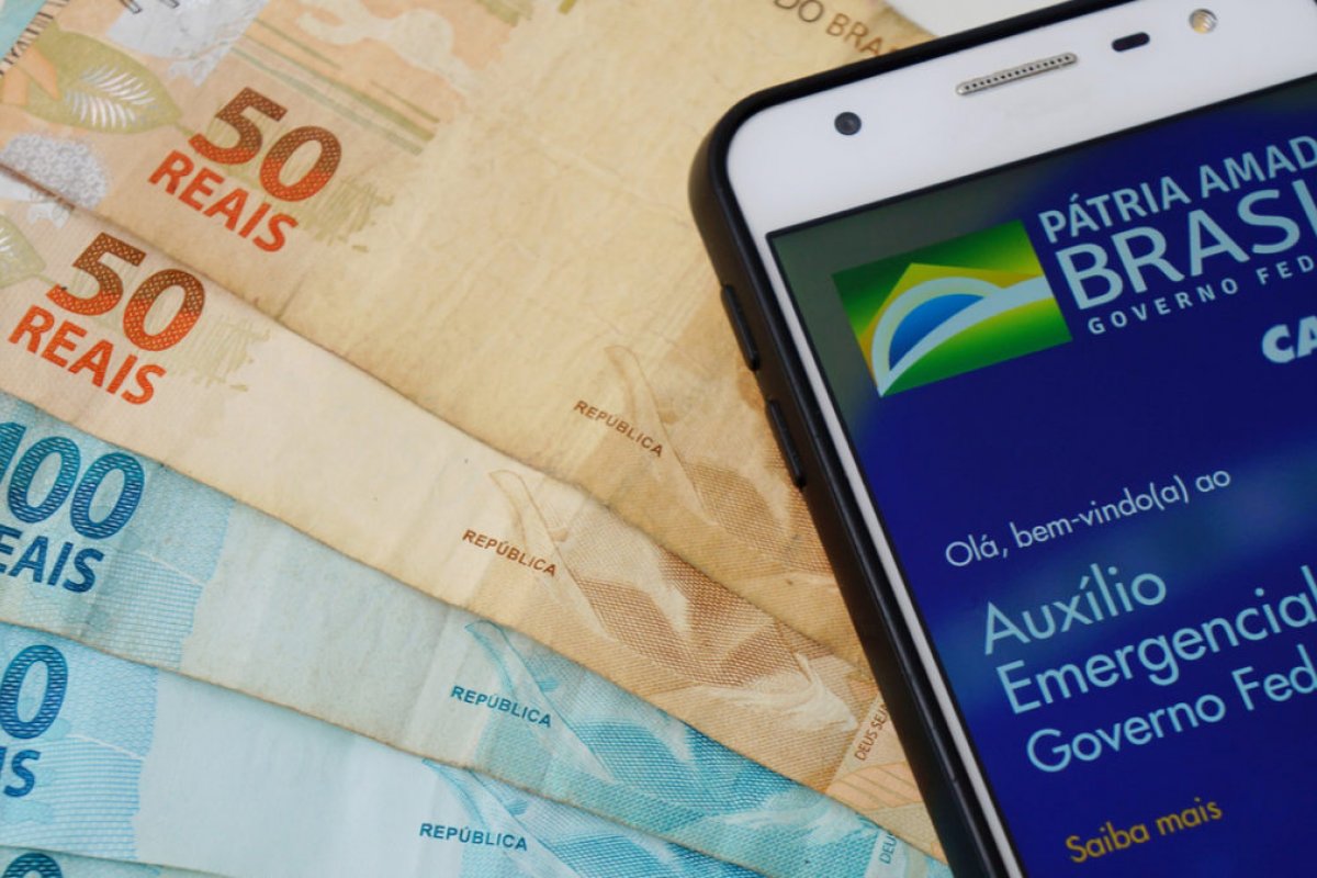 Beneficiários recebem hoje novas parcelas do auxílio emergencial