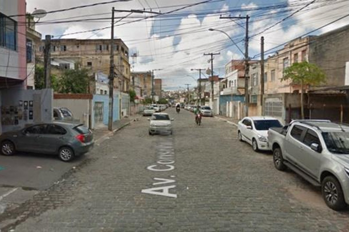 Delegado reage à tentativa de assalto na região dos Mares, em Salvador