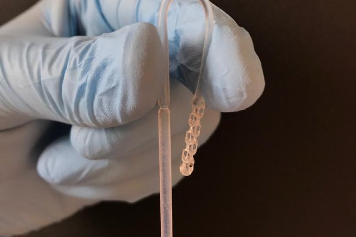 'Cotonete' com impressora 3D é desenvolvida em Minas para ampliar testes de Covid-19