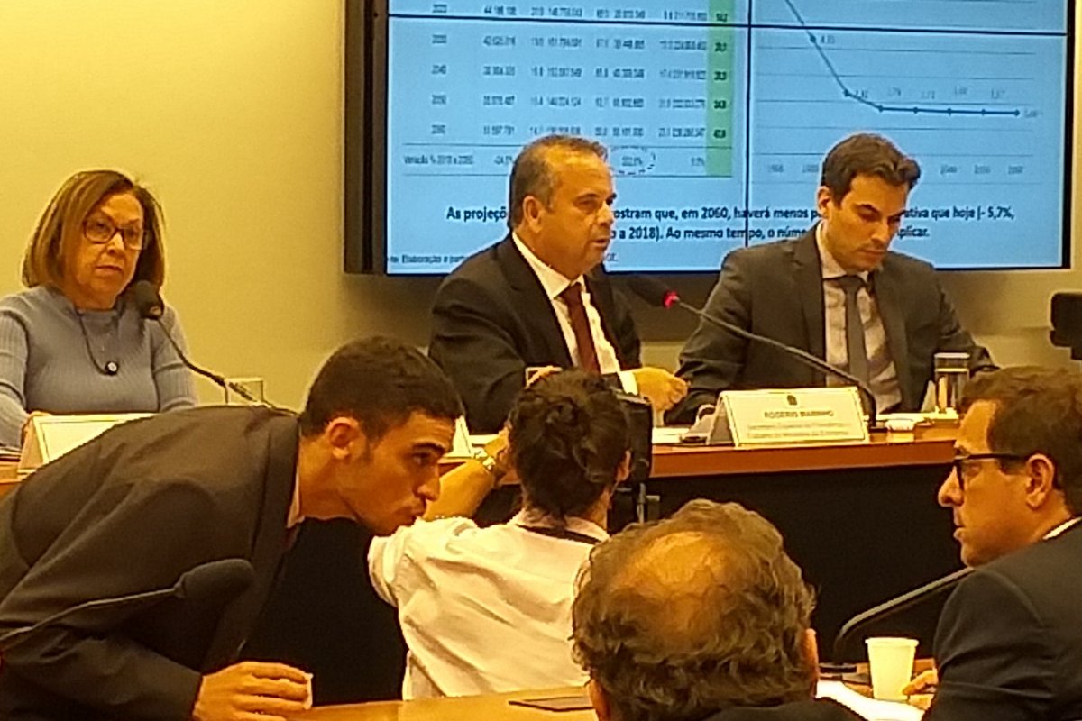 Congresso fará "arremates" no texto da reforma da Previdência, afirma Rogério Marinho