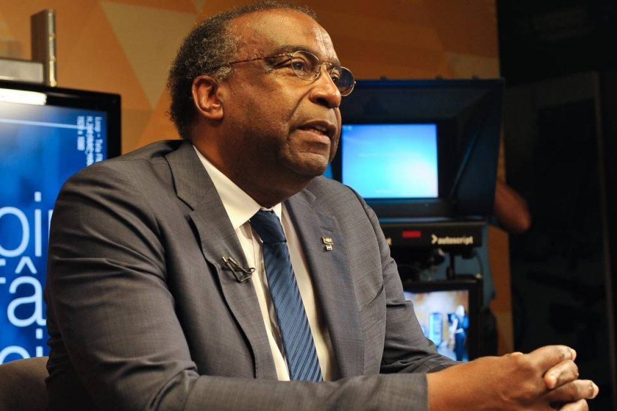 MPF solicita que Justiça avalie se ex-ministro da Educação cometeu crime de falsidade ideológica