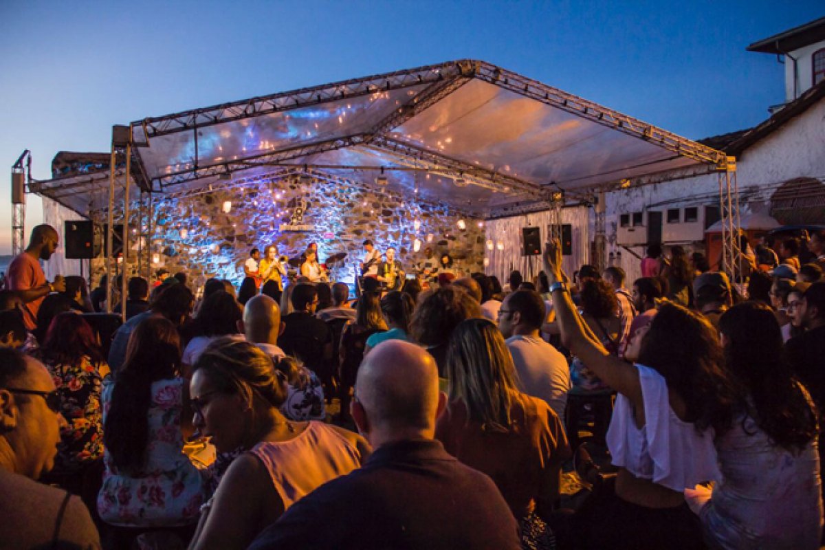 Jam no MAM volta neste sábado com homenagem a João Gilberto