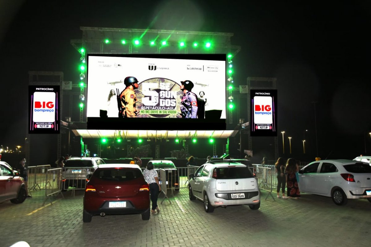 Primeiro espetáculo adulto montado em drive in está de volta nesta quinta (24)