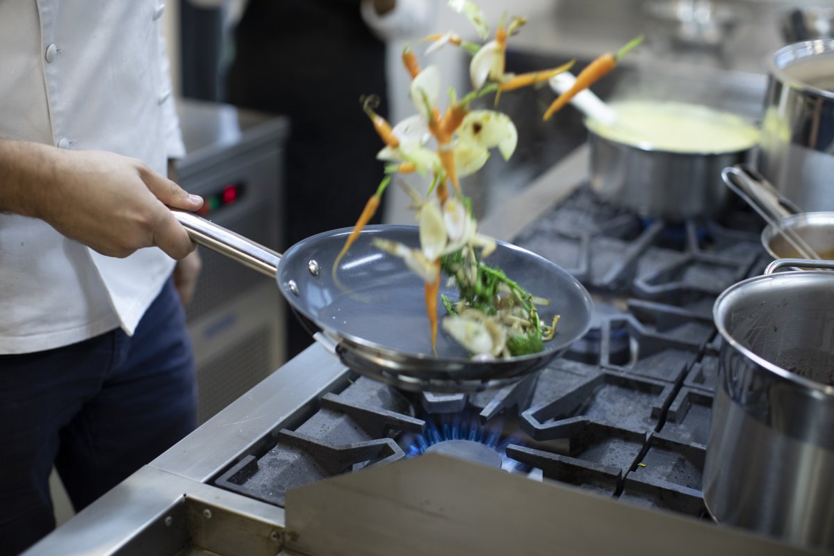 Tramontina apresenta equipamentos de cozinhas profissionais competitivos e com alto desempenho para todos os tamanhos de negócio