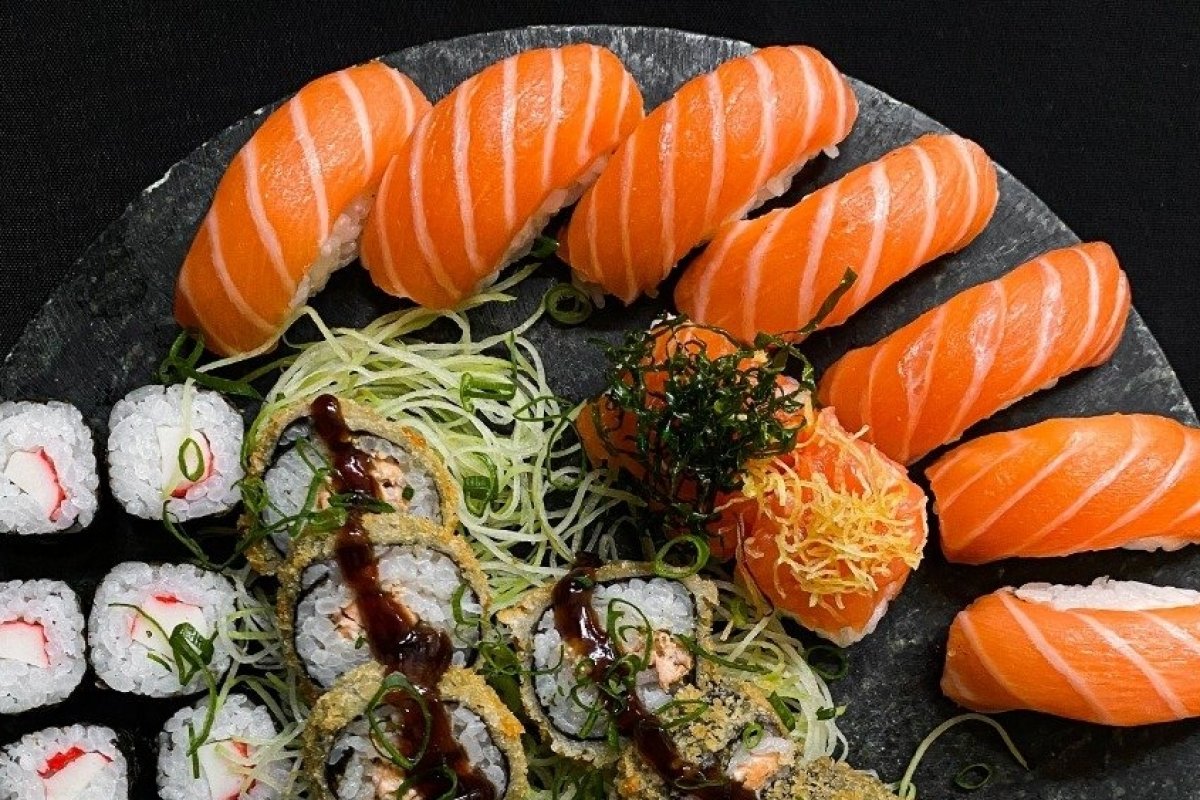 Eat Sushi inova e traz para o delivery opções de sushis a 1 real e um cardápio diferenciado para o salão