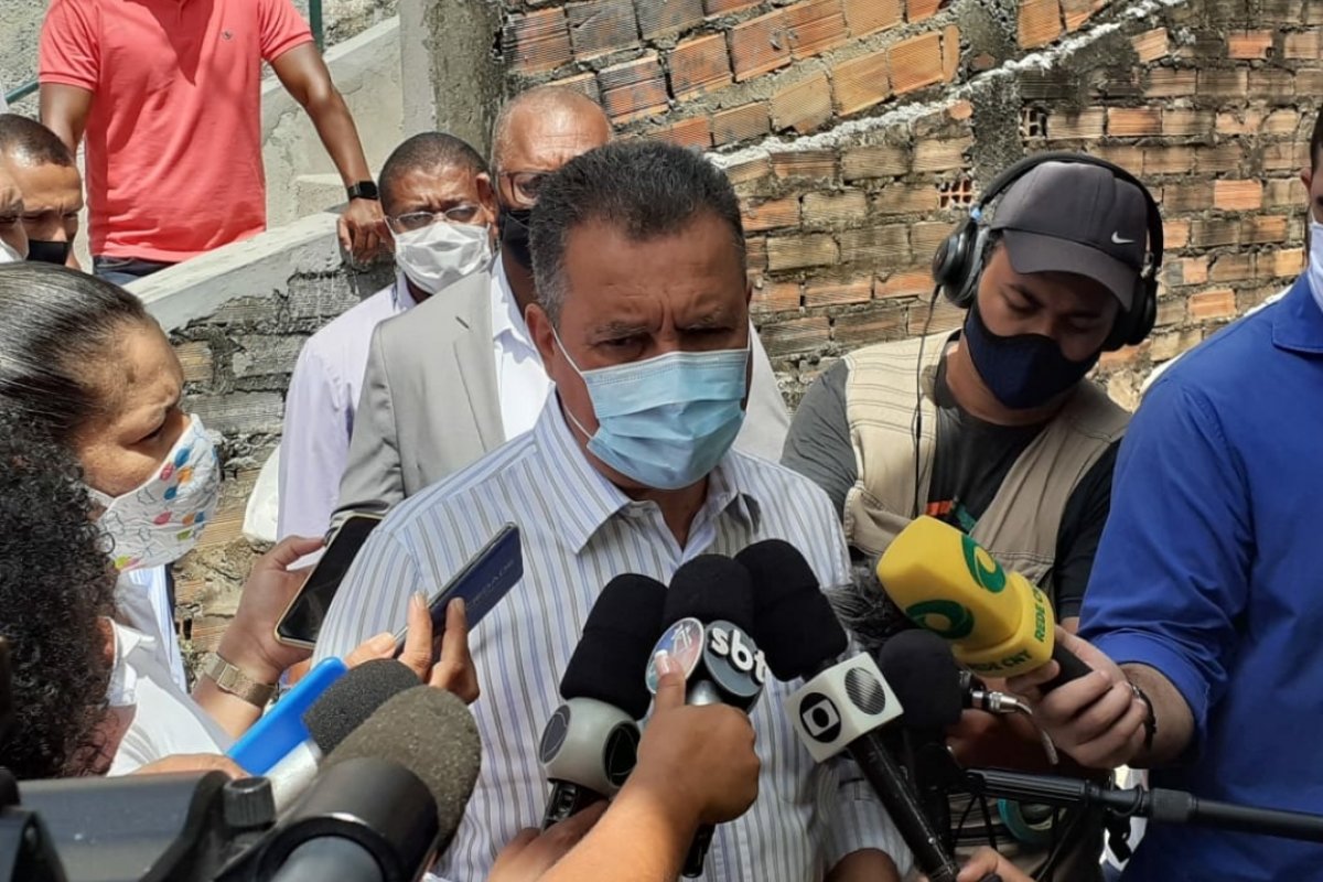 Rui diz que aulas só voltarão quando número de mortes por Covid-19 cair