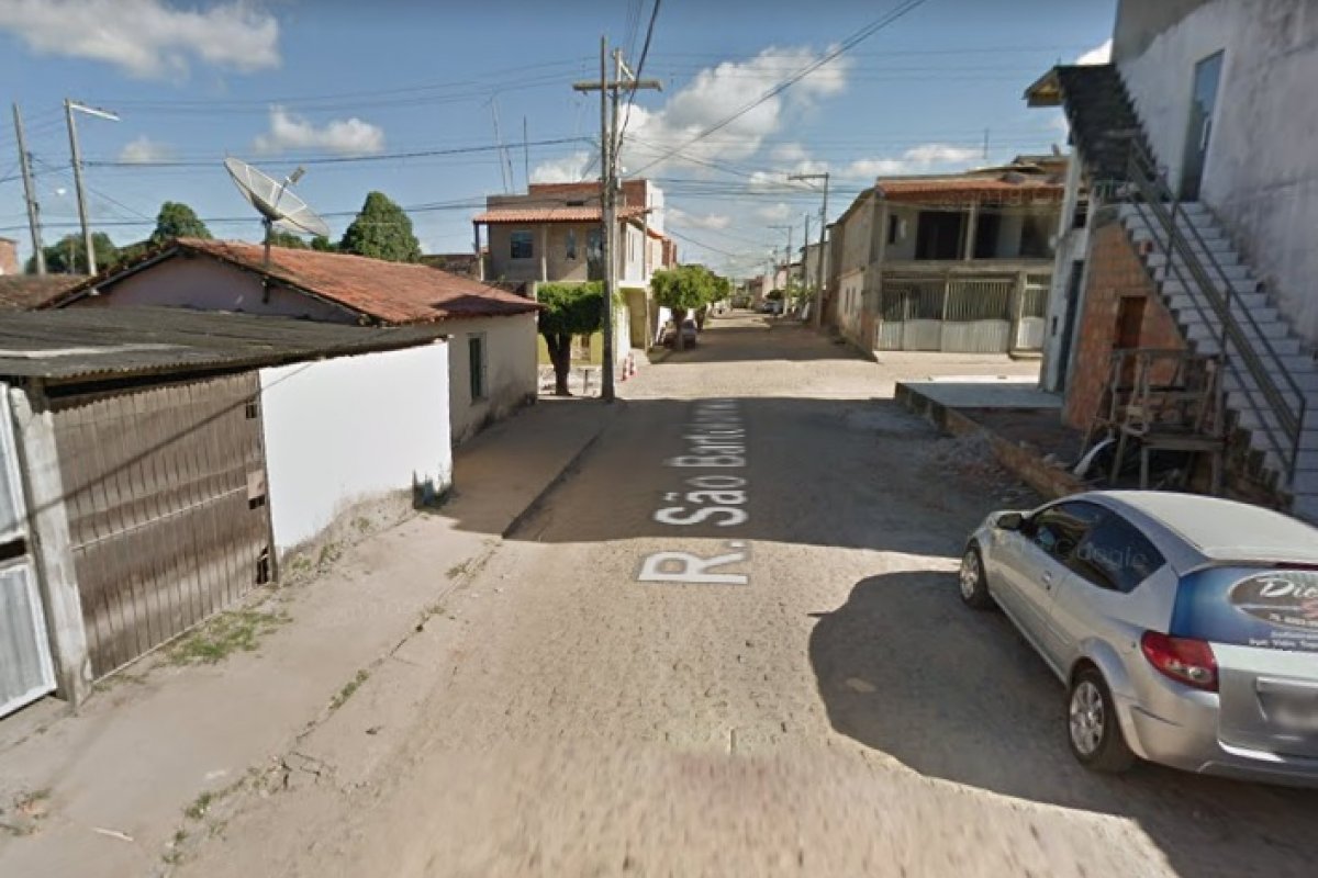 Homem é morto a facadas na Bahia e amante é principal suspeita do crime