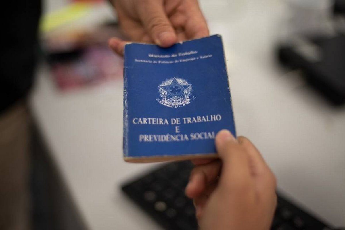 Ampliação do seguro-desemprego custaria R$ 16 bi, diz governo