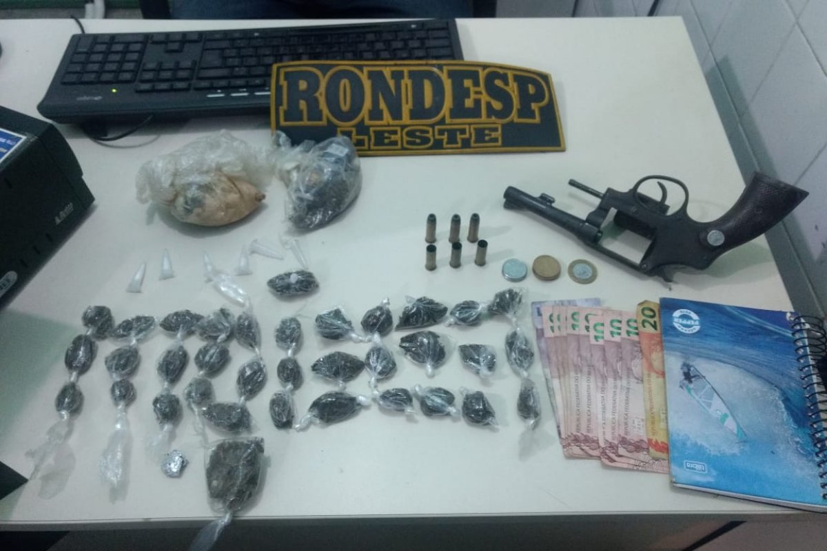 Suspeito de liderar tráfico é morto em confronto com polícia 