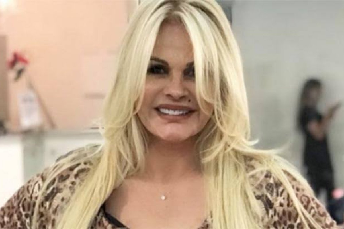 Monique Evans confirma que está com coronavírus