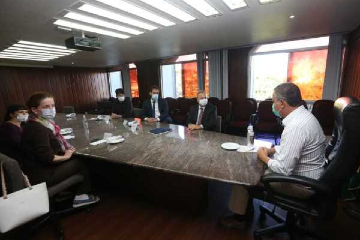 Bahia formaliza parceria com laboratório ucraniano para construção de fábrica de insulina