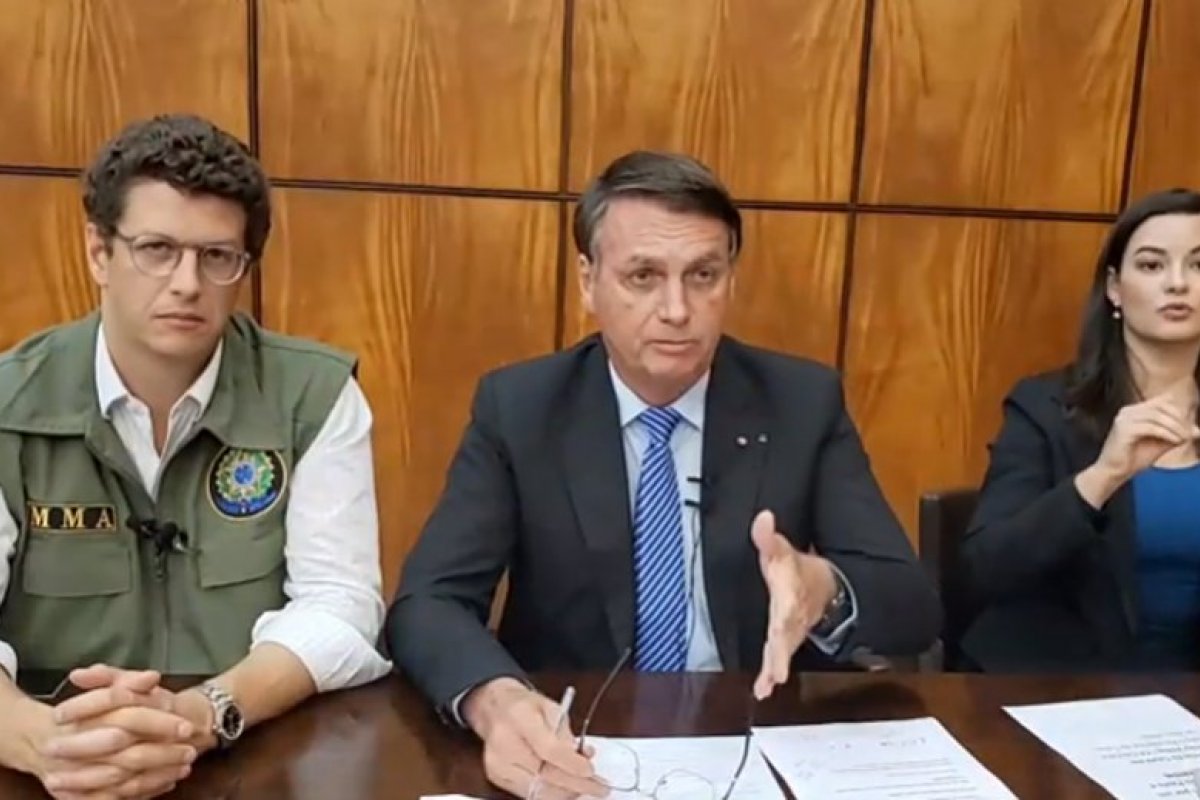 "Mudou o ministro e tudo começou a fluir melhor", diz Bolsonaro sobre o Ministério da Justiça