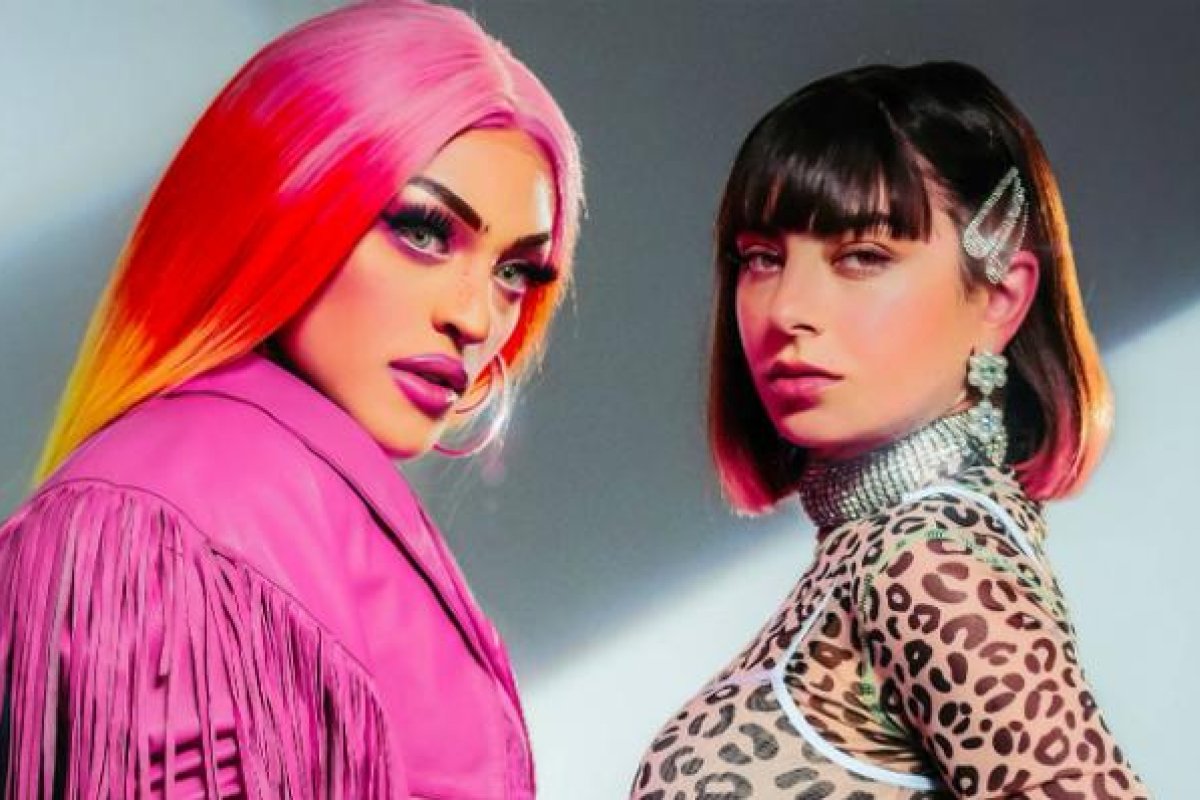 Sai do forno o clipe 'Flash Pose' de Pabllo Vittar