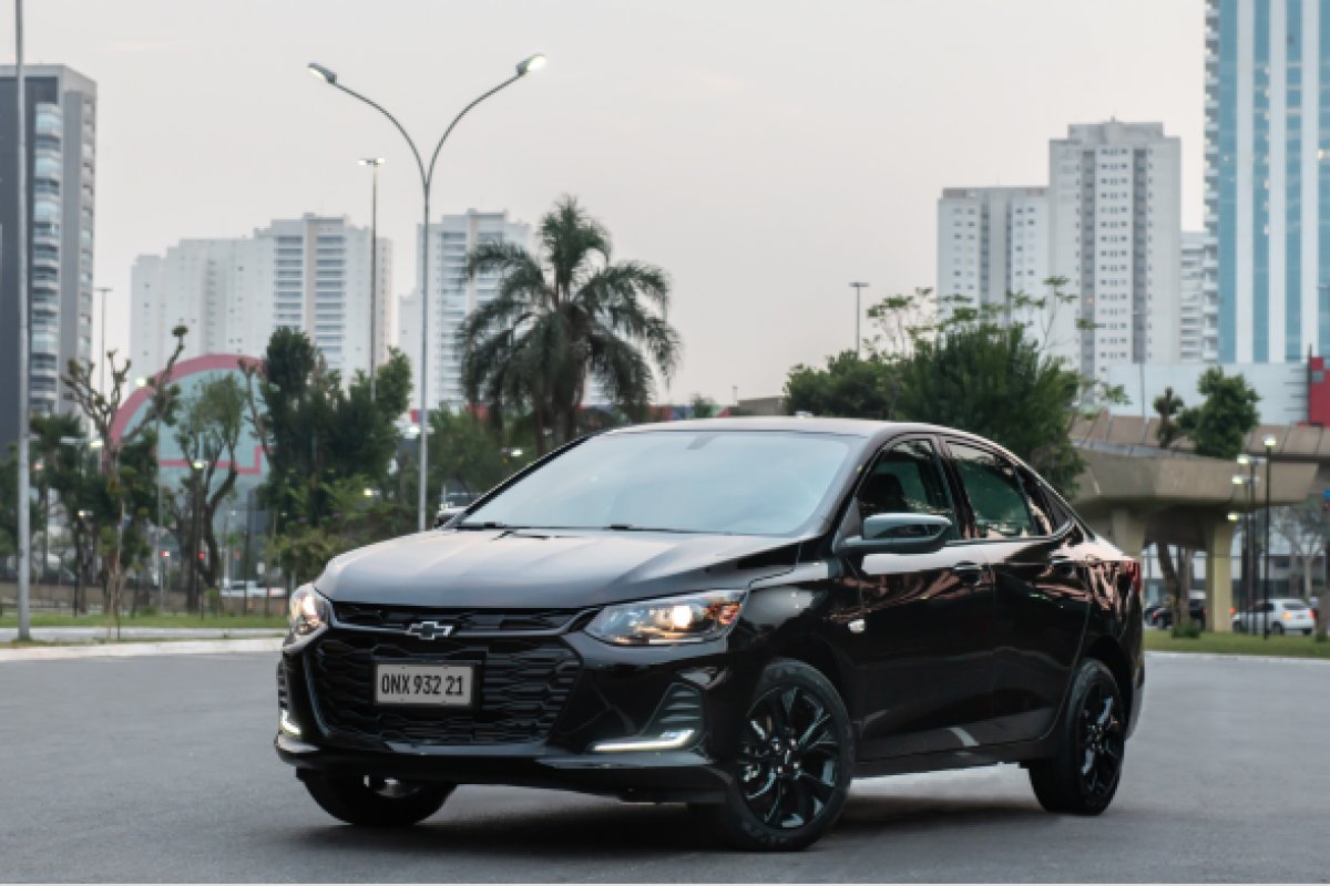 Chevrolet revela preços do Onix RS e Onis Plus Midnight: veja